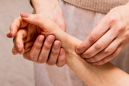 Head & Hand Massage-hand